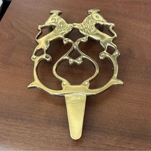 Vintage Brass Lion Shaped Trivet Hot Pad English Tea House Chic Footed